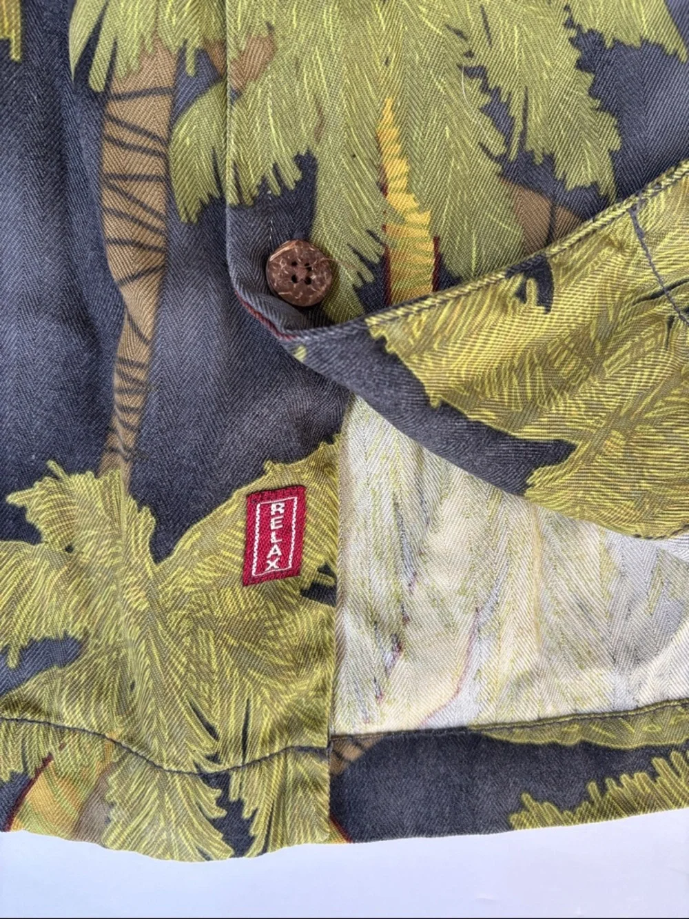 Tommy Bahama Silk Palm Tree Hawaiian Tropical Shirt Gray Green Travel Mens Large